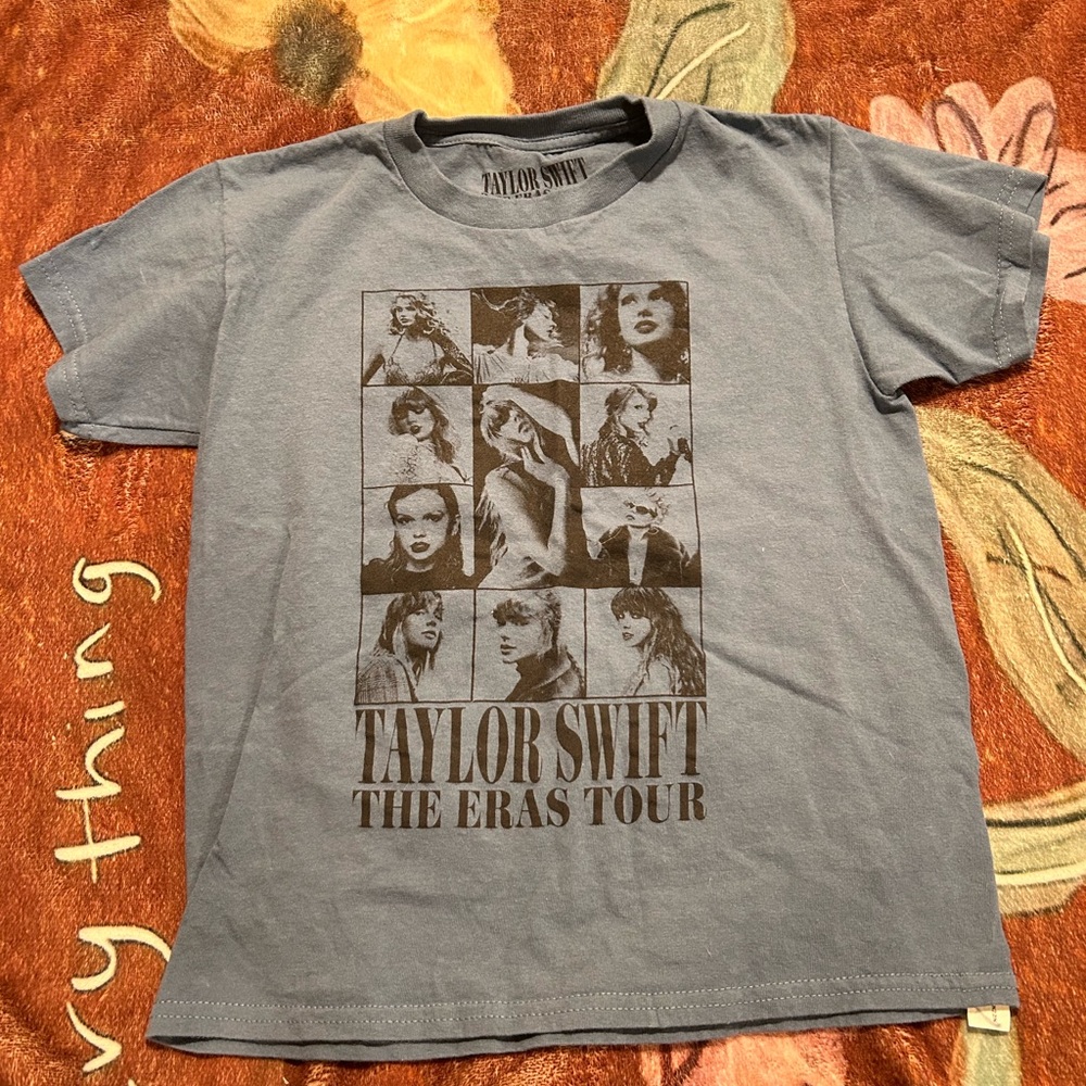 Taylor Swift Blue Short Sleeve Tee with Vintage Graphic